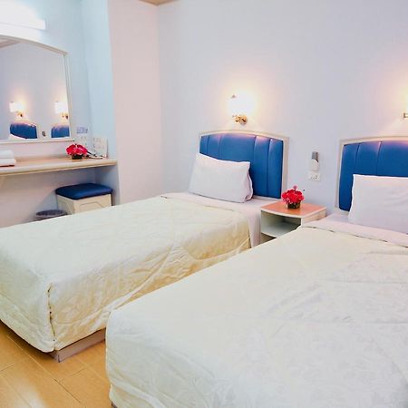 P.A. Place Hotel Nakhon Sawan Exterior photo