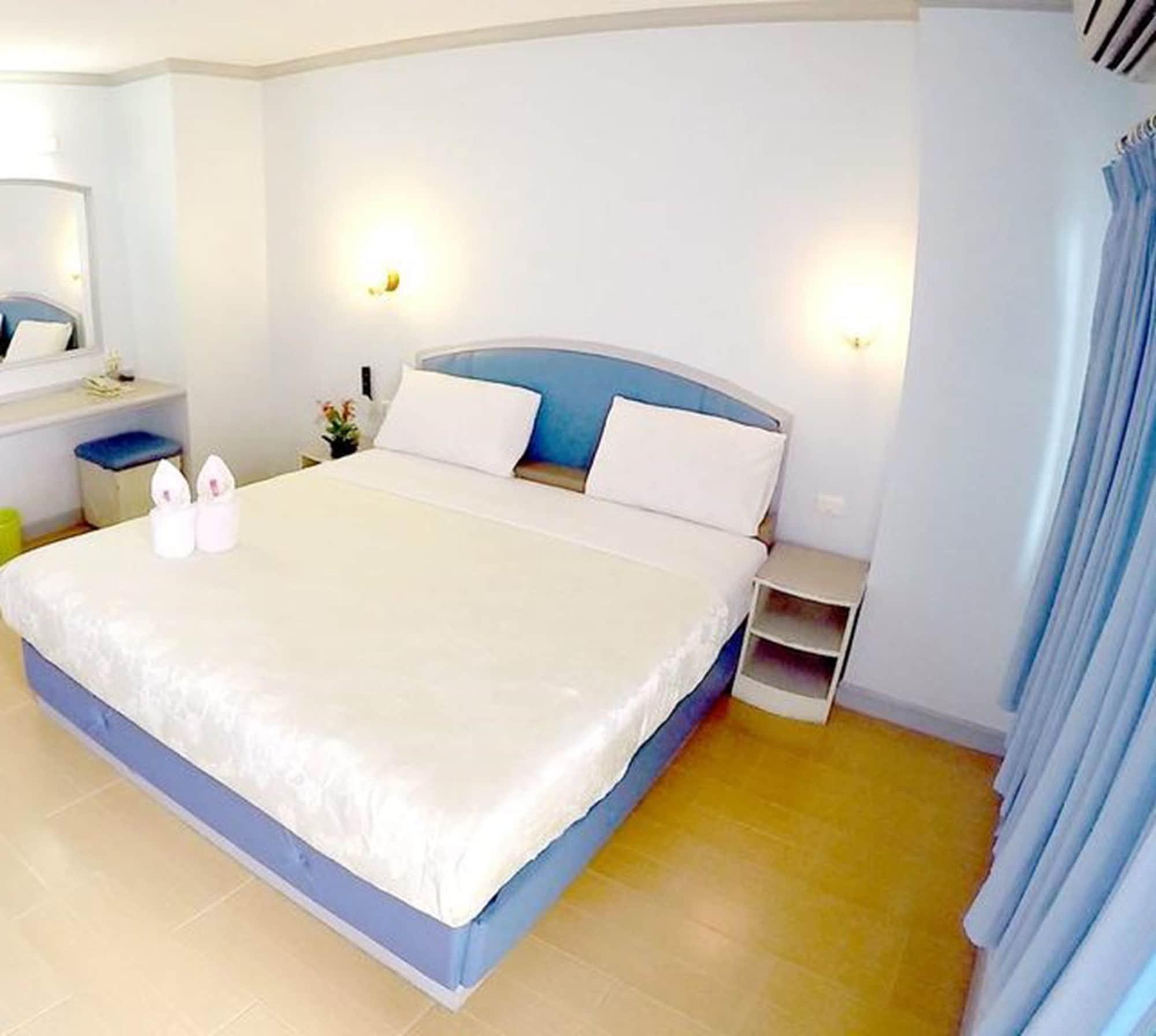 P.A. Place Hotel Nakhon Sawan Exterior photo