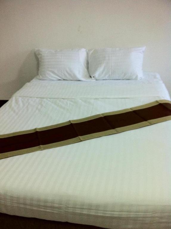 P.A. Place Hotel Nakhon Sawan Exterior photo